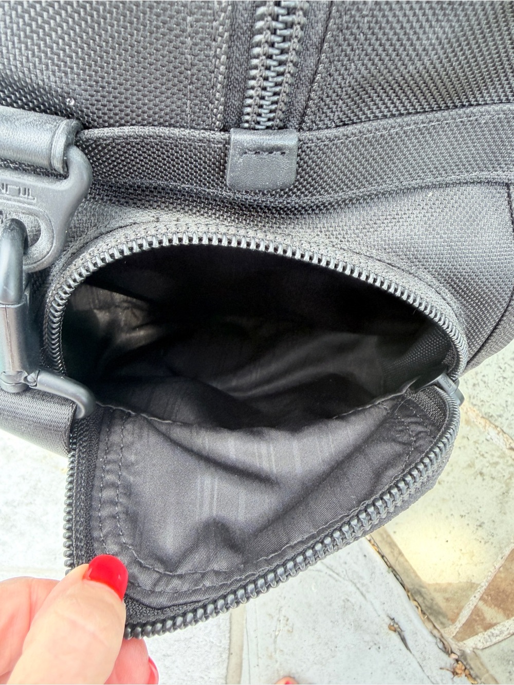 Tumi Alpha Sport Duffle (never used) - Picture 5 of 14